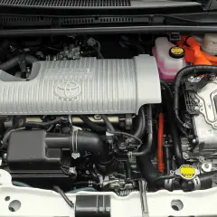 Wymiary i silniki Toyoty Yaris 3: Który wariant wybrać? Porady
