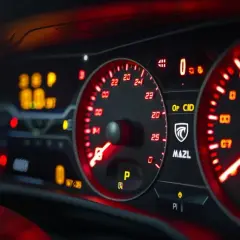 Kontrolki Opel Zafira: Interpretacja ikon na desce Opla Zafira