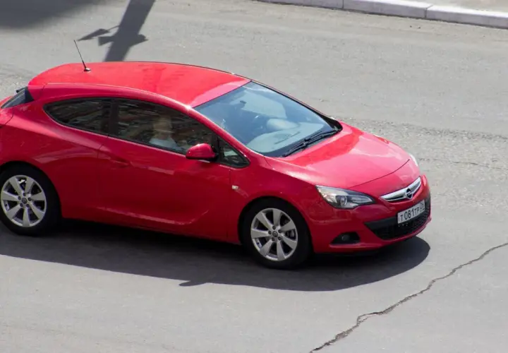 Dobre auto do 15 tys. zł: Najlepsze Samochody w Tym Budżecie