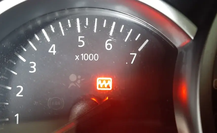 Dacia Duster: Jak zresetować kontrolkę ciśnienia opon TPMS?